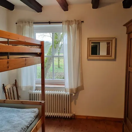 Vakantiehuis Alte Waldkate - Windschief Und Mitten In Der