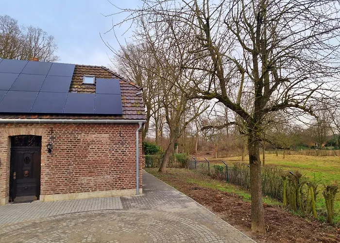 Feriehus Alte Waldkate - Windschief Und Mitten In Der *